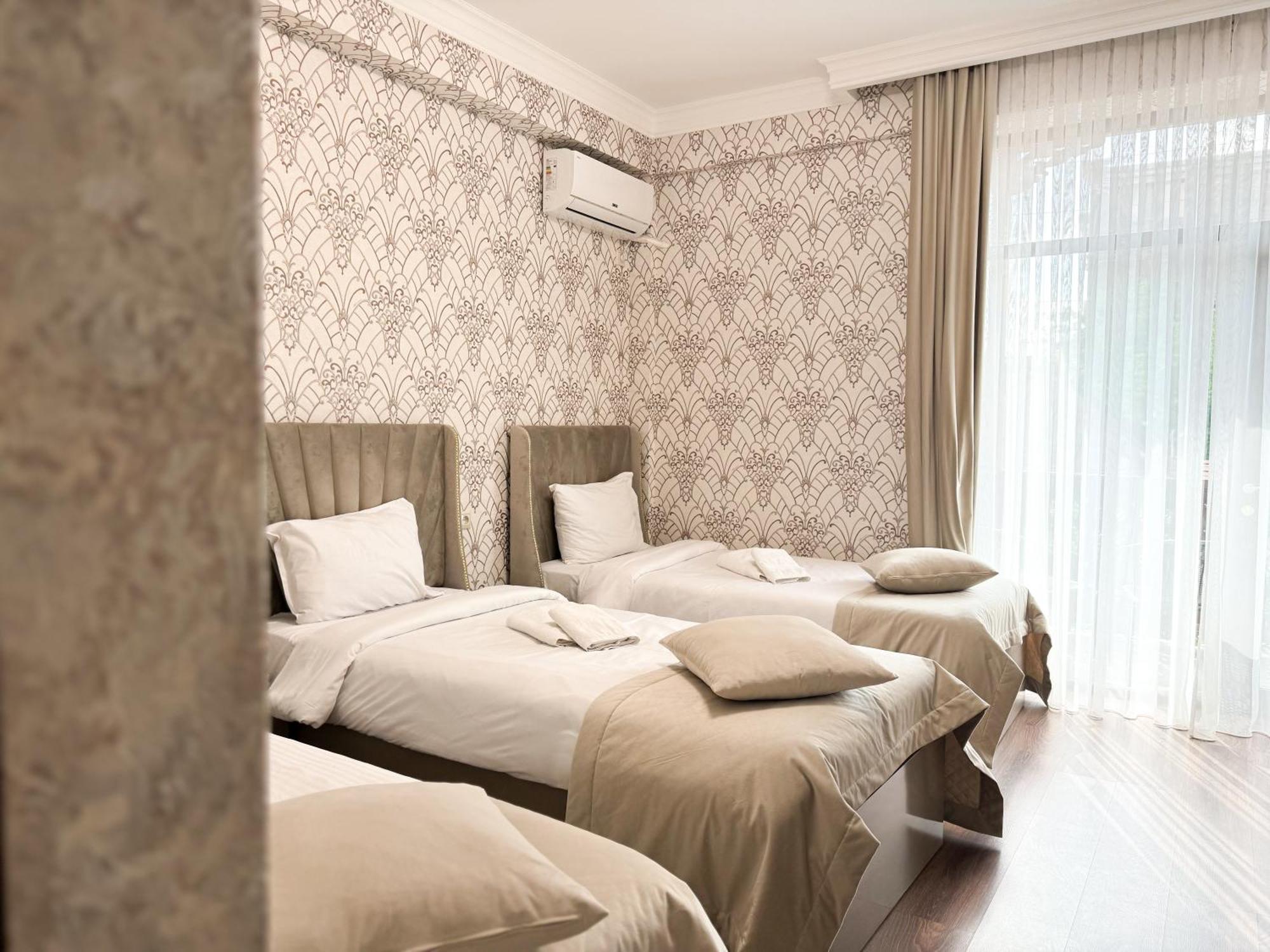 Armenia Hotel Yerevan Bilik gambar